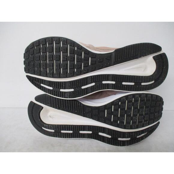 USED Nike Womens Run Swift 3 Running Shoe ,Blush-Size 10M - Picture 4 of 13